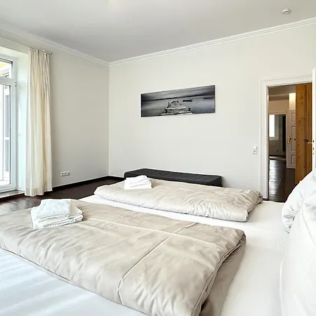 Apartment Schwanenblick - Eine Besonderes Feriendomizil Mit Direktem Seezugang Und Slipanlage Nonnenhorn